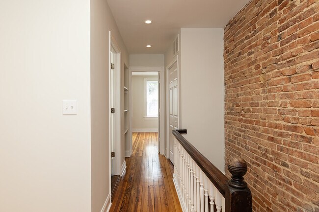 Building Photo - 2724 Hampden Ave