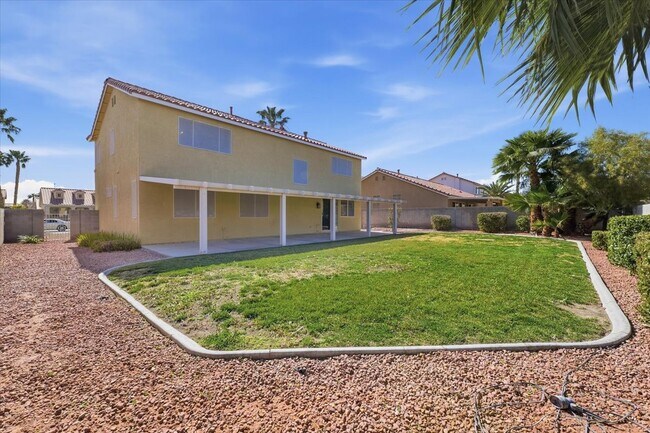 Building Photo - 920 Stable Glen Dr