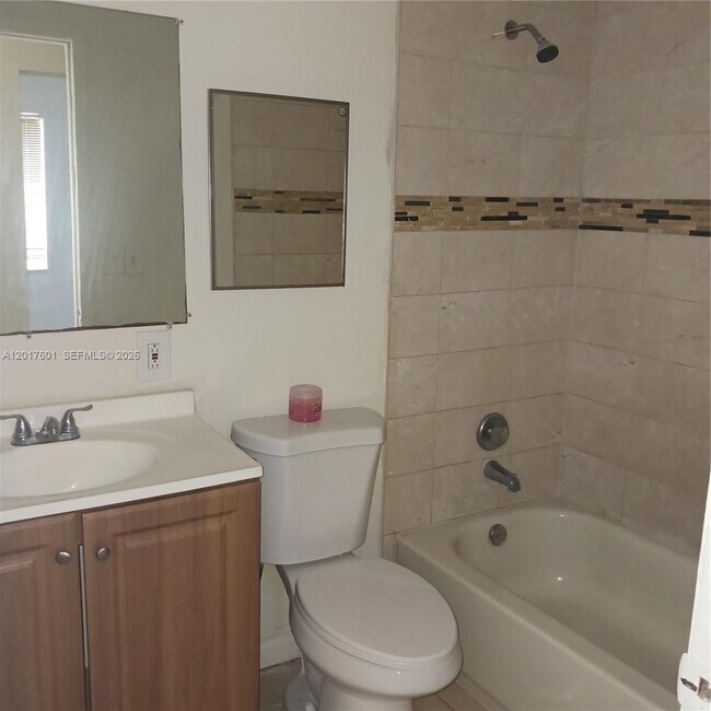 Building Photo - 2107 NW 59th Terrace
