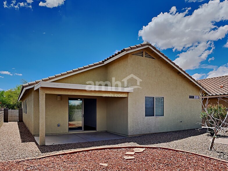 Building Photo - 7918 S Clarkson Ct