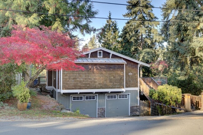 Building Photo - 3Bd/2.75Ba Sammamish Home