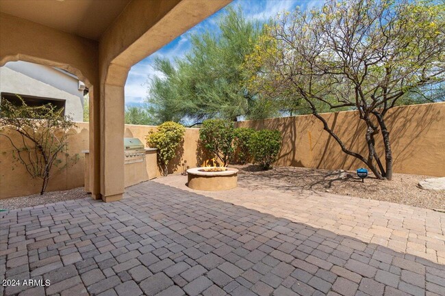 Building Photo - 9356 E Horseshoe Bend Dr