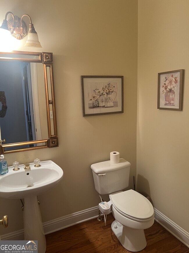 Building Photo - 1313 Bailey's Corner