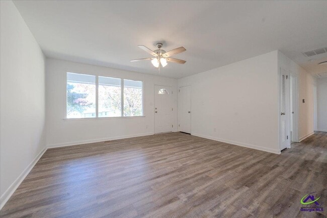 Building Photo - 100 Belmont Dr