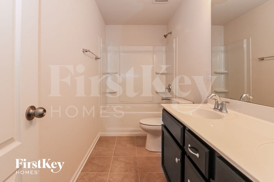 Building Photo - 11607 Gilroy Ln