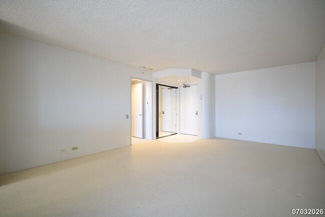 Building Photo - 2 bd, 2 ba Condo in Honoulu Park Place