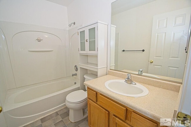 Building Photo - 670 Starlite Dr