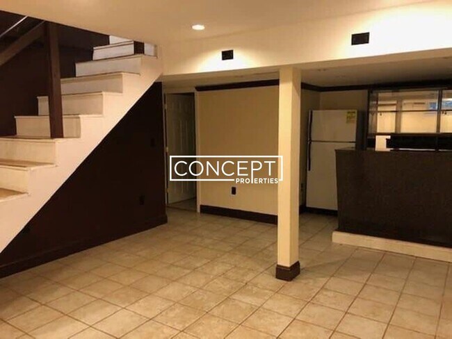 Building Photo - 49A Hackensack Rd. Unit 1B