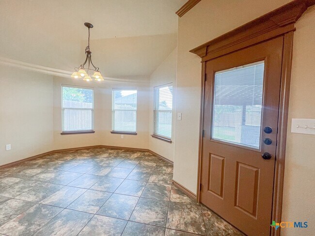 Building Photo - 700 Cosper Creek Dr