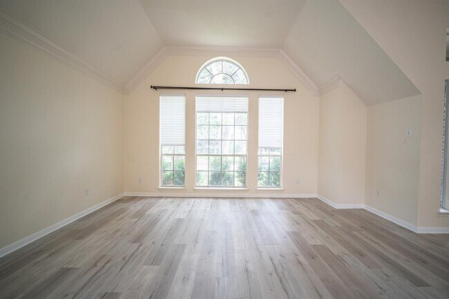 Building Photo - 4503 Oak Valley Dr