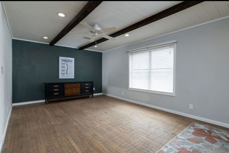 Building Photo - 3193 E State Hwy 114