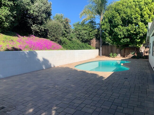 Building Photo - Pool Home with Fireplace & 2-Car Garage