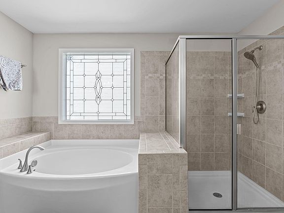 Building Photo - Build Equity While Leasing - Lease and Own...