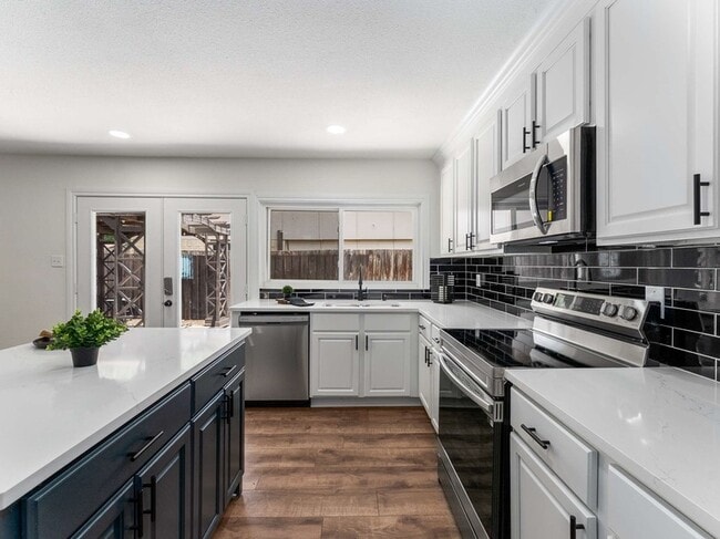 Building Photo - 1824 Arundel Dr