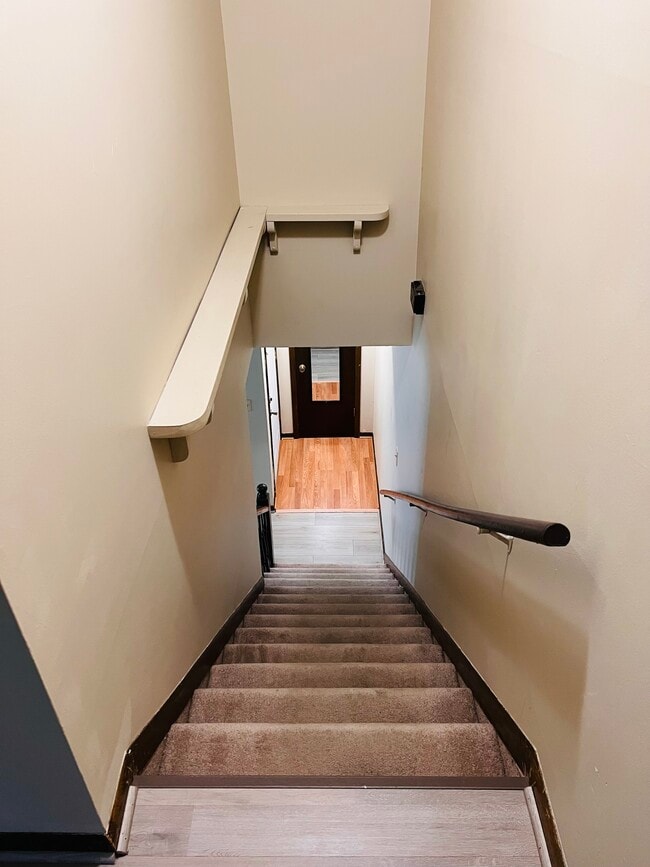 Building Photo - Longfellow