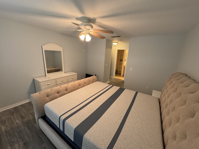 Building Photo - 304 Acadia Dr