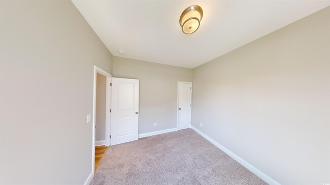 Building Photo - 1068 Moen Lp