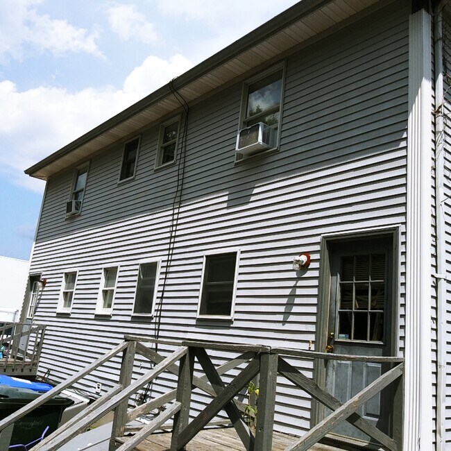 Building Photo - 44-46 Biddle St