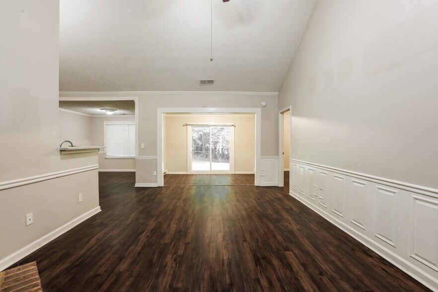 Building Photo - 7065 Springgrove Ct