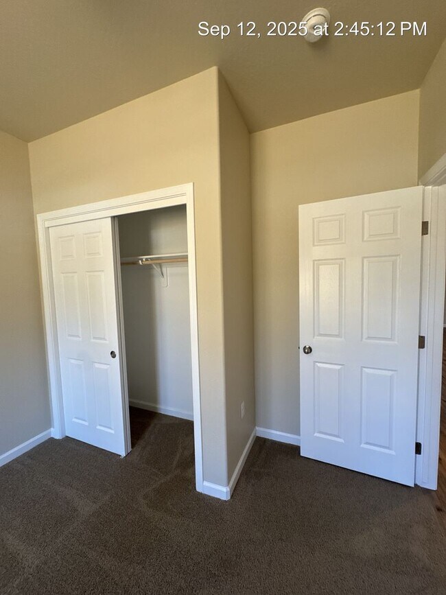 Building Photo - 4268
