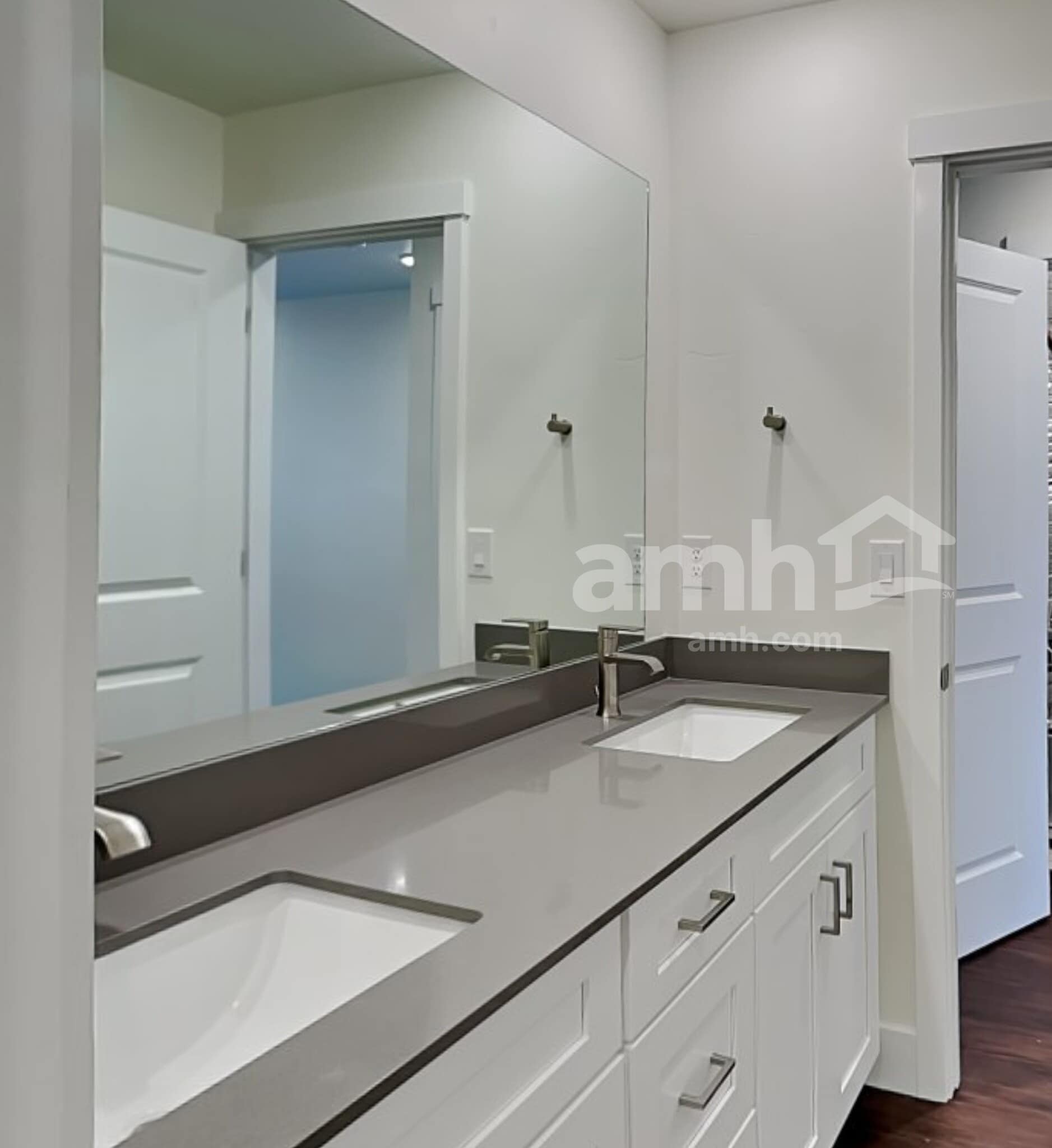 Building Photo - 886 N Rivermist Pl