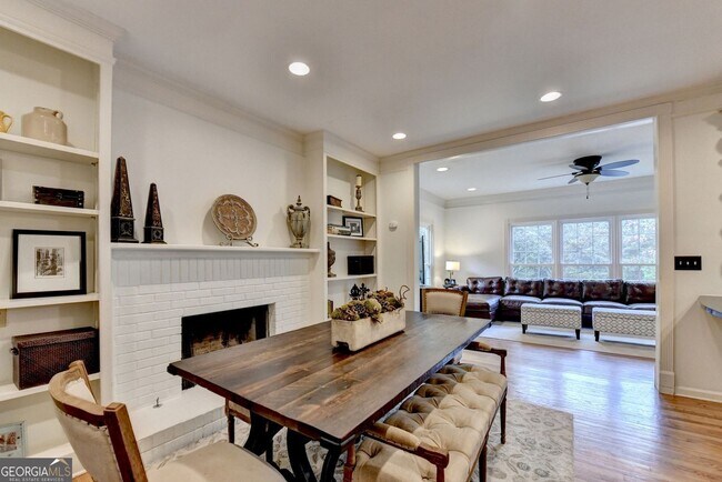 Building Photo - 2611 Briers N Dr