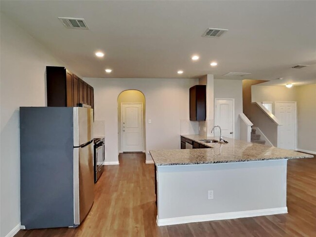 Building Photo - 7523 Merrylands Dr