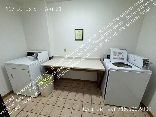 Building Photo - 417 Lotus St