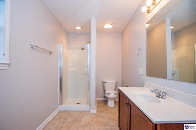 Building Photo - 605 Wind Brook Dr