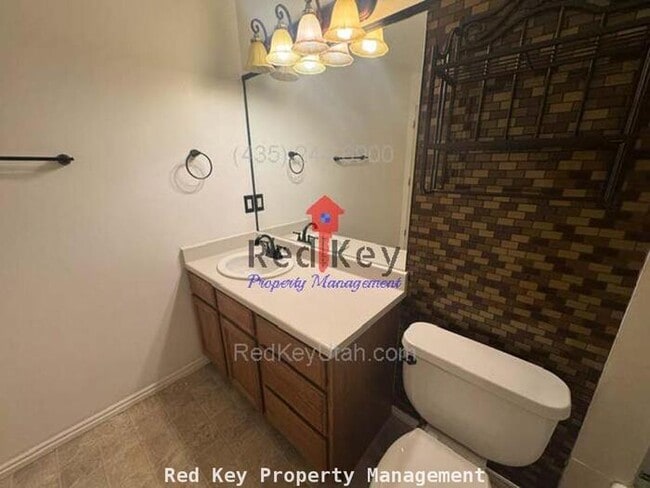 Building Photo - Country Cove 147 W #111
