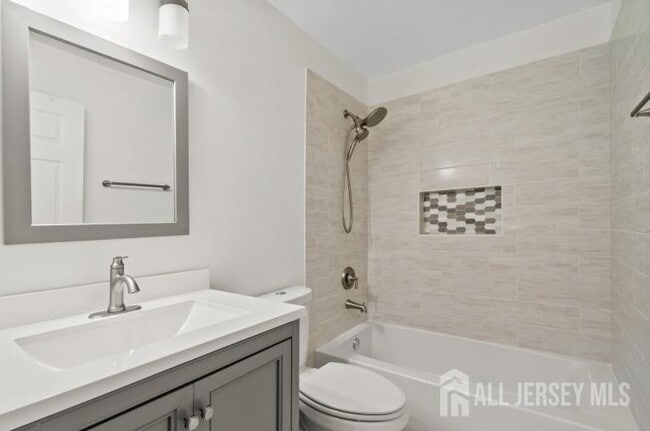 Building Photo - 5 Diaz Ct