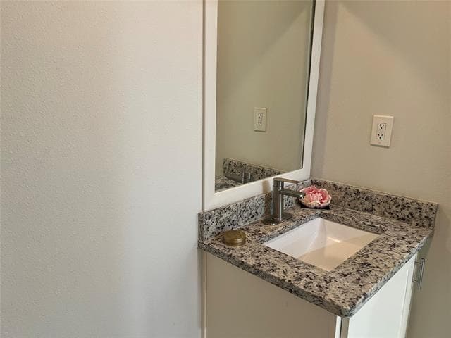 Building Photo - 624 Scottsdale Dr