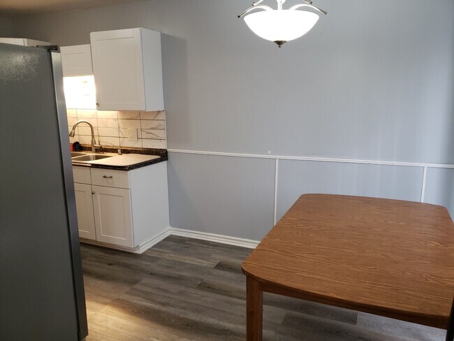 Building Photo - 38844 Golfview Dr E