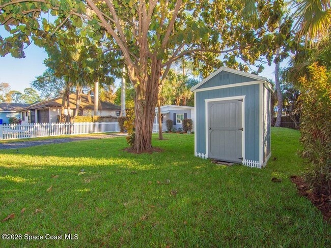 Building Photo - 6425 4th Pl