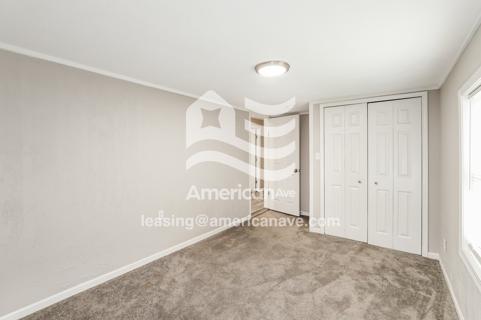 Building Photo - 624 Marion St