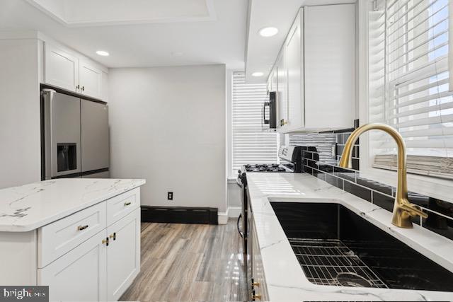 Building Photo - 325 E Hector St