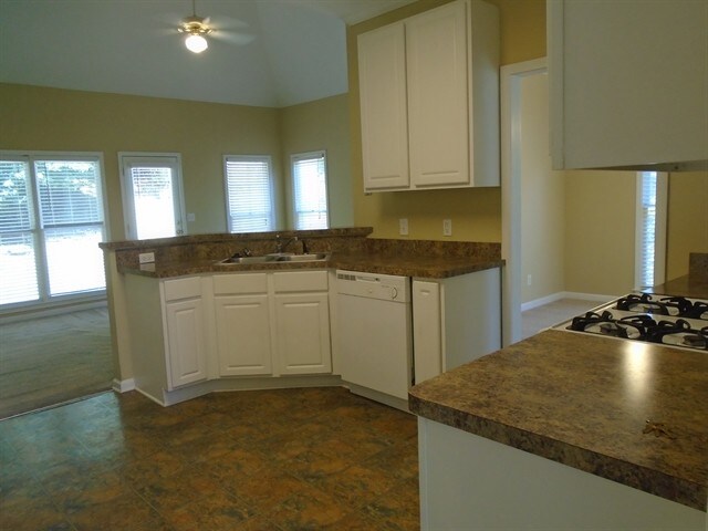 Building Photo - 4575 Secret Cove Ct
