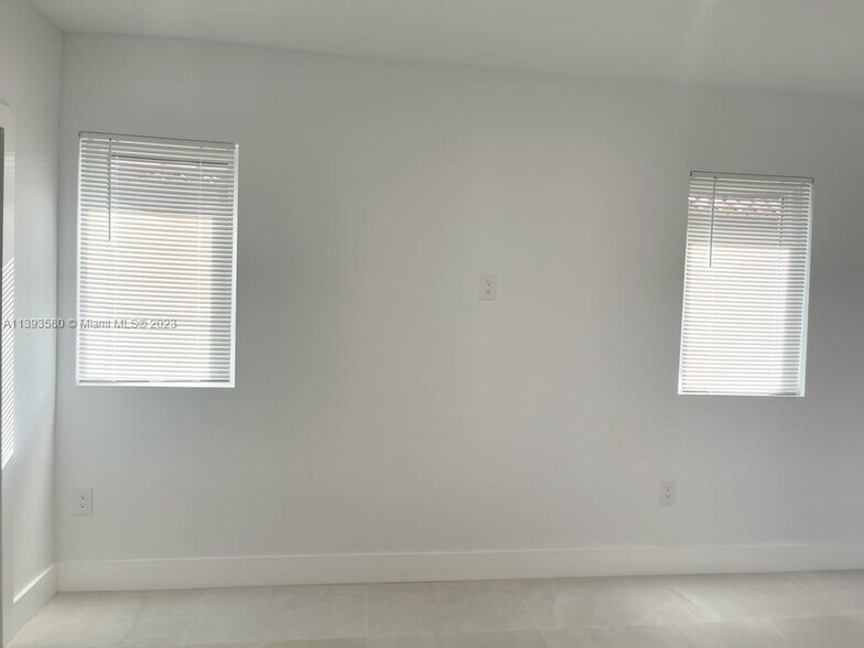 Building Photo - 6331 SW 23rd St