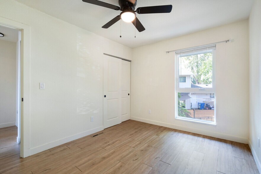 Building Photo - 1624 Banyan Dr