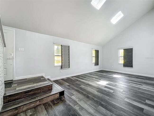 Building Photo - 120 Aldean Dr