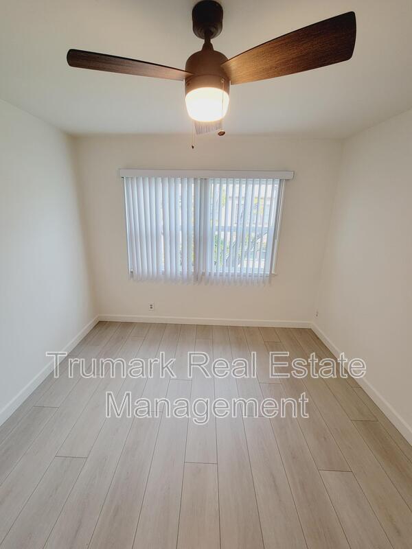 Building Photo - 2317 Merton Ave