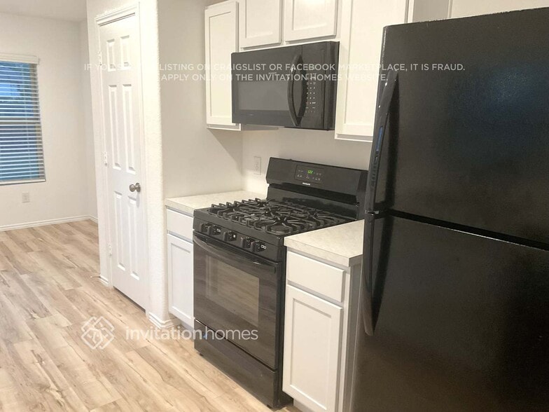 Building Photo - 6171 Dunsmore Cyn Ln