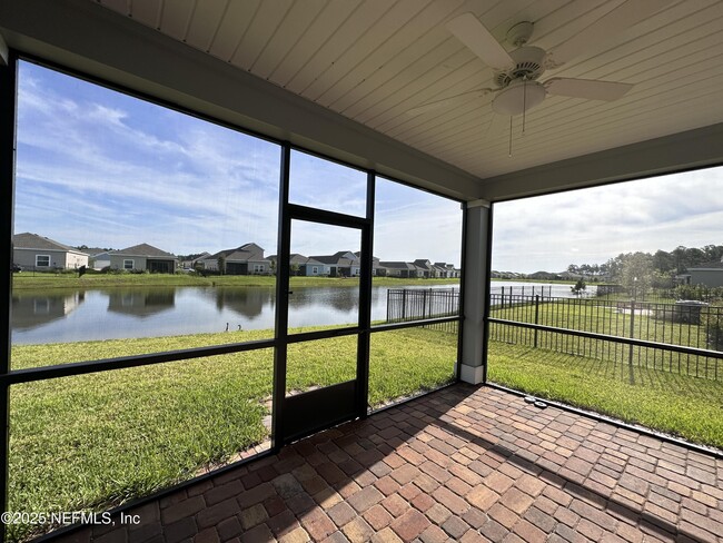 Building Photo - 3960 Cloverdale Ct