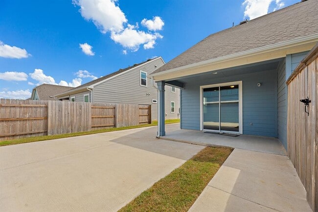 Building Photo - 207 Cherry Blossom Ln