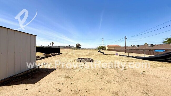 Building Photo - 15034 Sequoia St