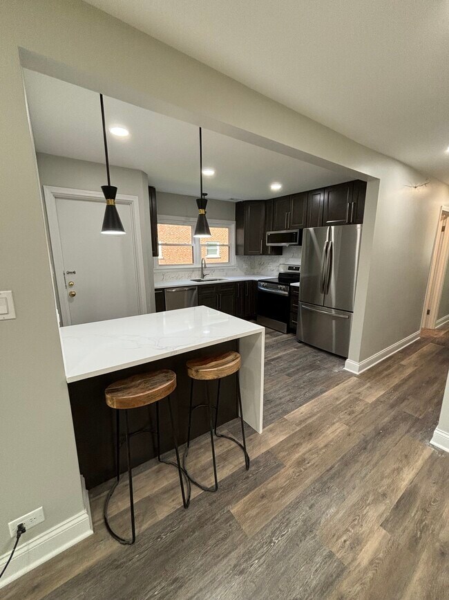 Open Kitchen - 506 Forest Ave