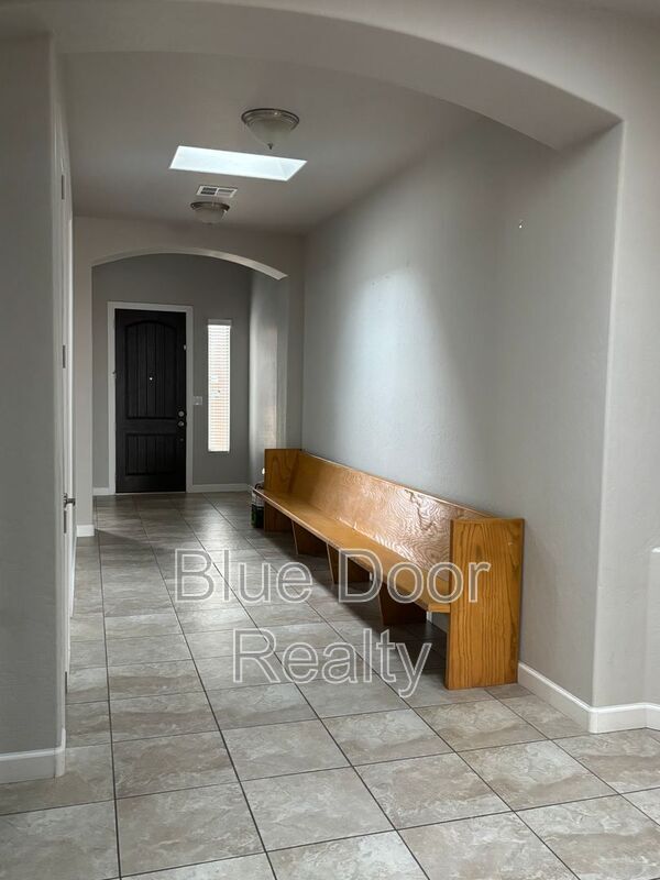 Building Photo - 7312 Valle Cantero Ln NW