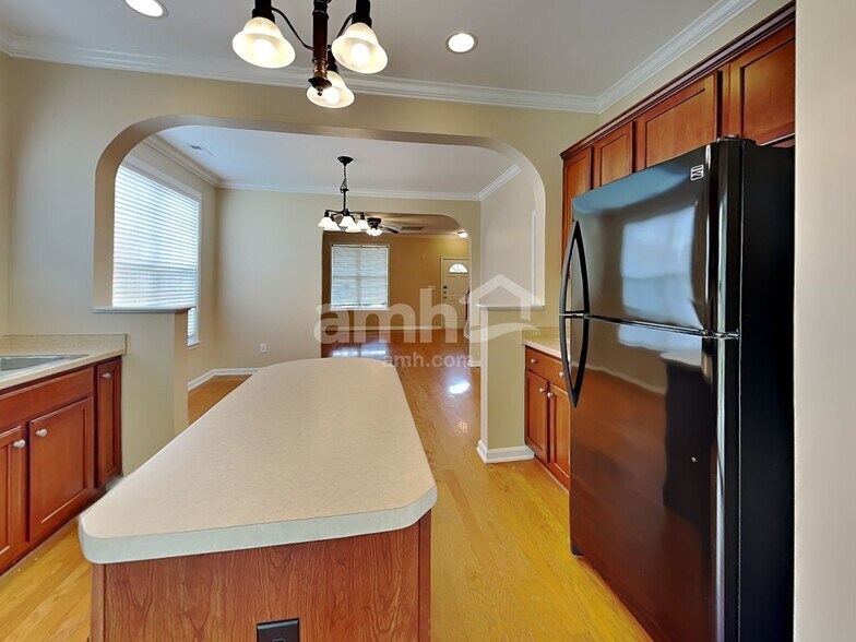 Building Photo - 101 Marino Pl