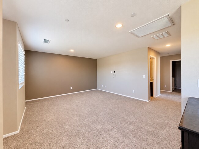 Building Photo - 31029 Branding Iron Ct