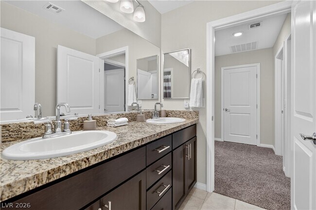 Building Photo - 325 Breve Ct